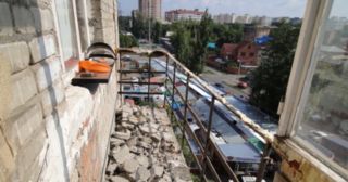 Демонтаж балкона Азов, цена от 2906 руб.
