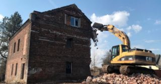 Демонтаж кирпичного дома Азов, цена от 2906 руб.