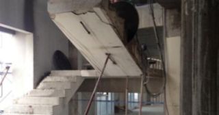 Демонтаж лестницы Азов, цена от 2906 руб.