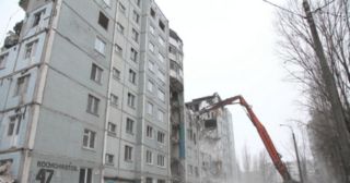 Демонтаж многоэтажного дома Азов, цена от 3619 руб.