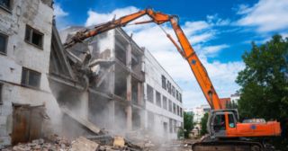 Промышленный демонтаж зданий Азов, цена от 2906 руб.