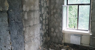 Демонтаж квартиры с вывозом мусора в Азове от Сварной-Азв от 2039 рублей.