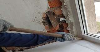 Демонтаж оконных откосов по выгодной цене от 510 руб. в Азове - Сварной-Азв